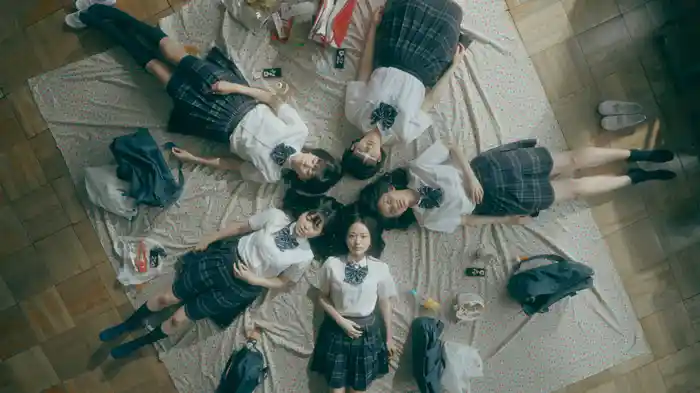 第３話◆ 「白い鳥籠の五羽の鳥たち」