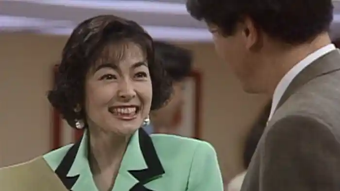 「干しあわびの女」