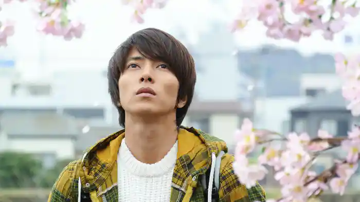 輝く世界の果てに待つ愛 奪われたキス