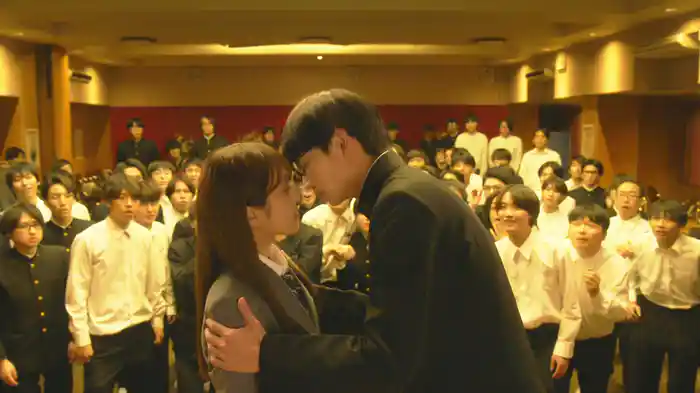 恋愛の本質的な組織構造を明らかにせよ