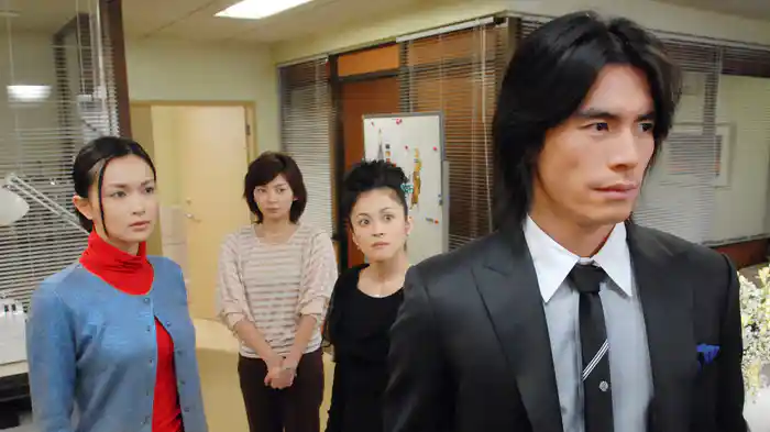 復讐劇の幕は開く